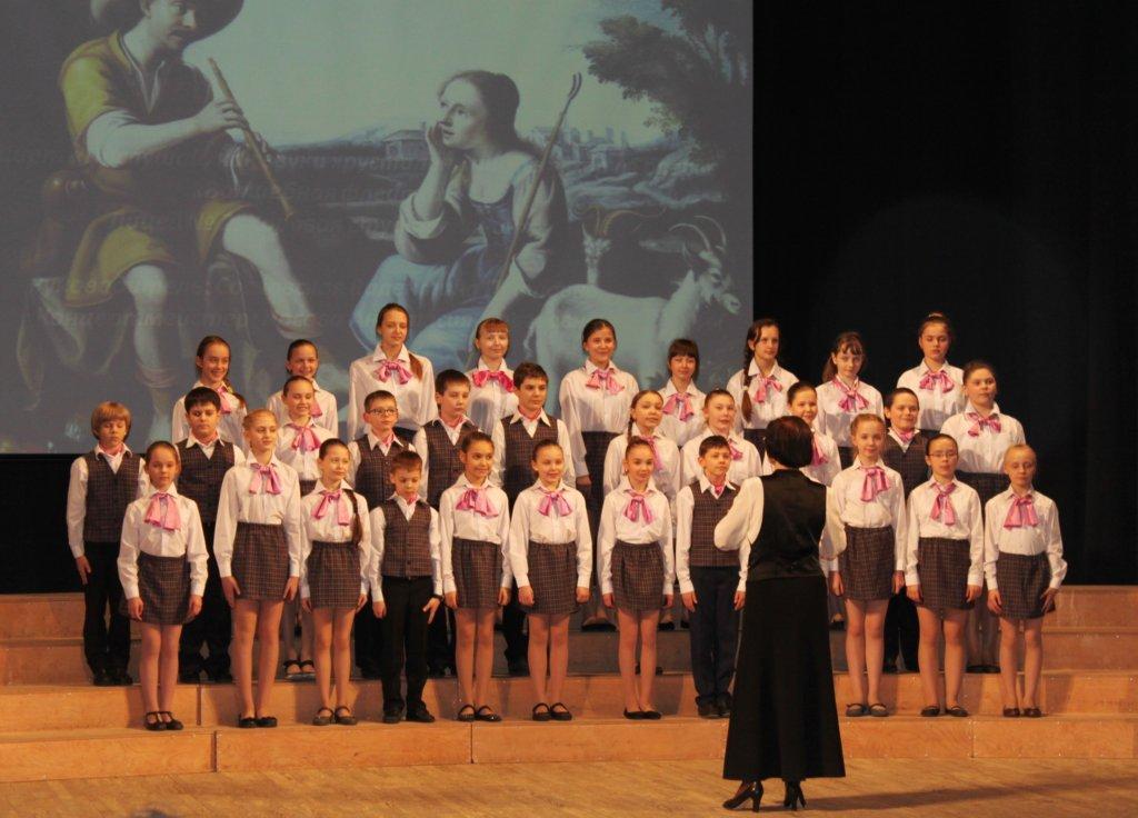 Интернациональный фестиваль в италии 1997 год хорового пения. Хор канон. Хор канон. Хор канон. Хор мальчиков в англии 20 век.